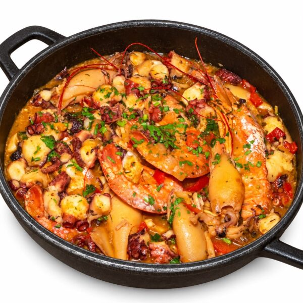 Cazuela de pulpo, chipirones y gambones